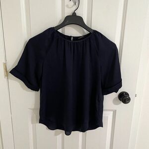 Women Banana Republic Navy Blue Top with Flowy Sleeves Extra Small